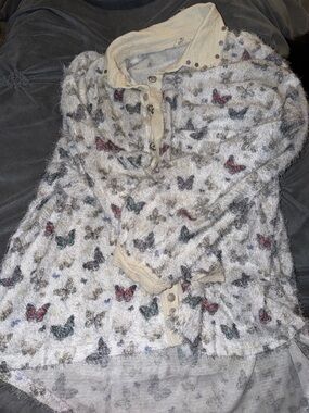 POL Cream Button-Front Top with Subtle Blue Floral Motif